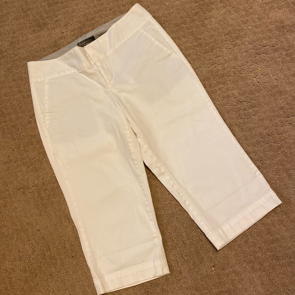 Dockers Collection - Woman’s white Capri pants (ideal fit), Size: 10P